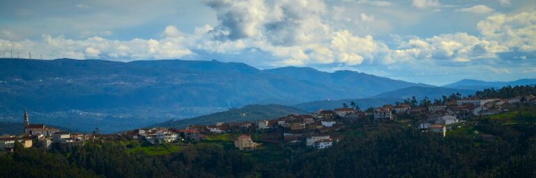 Colmeais Landscape 01